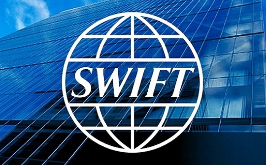 Swift 探索区块链互操作性以消除代币化资产结算摩擦